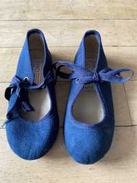 Sapatos azul escuro
