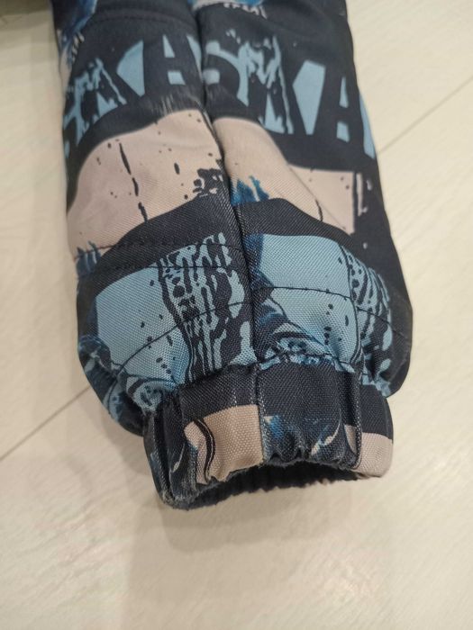 Детский зимний раздельный комбинезон фирмы LENNE на рост 98 см.