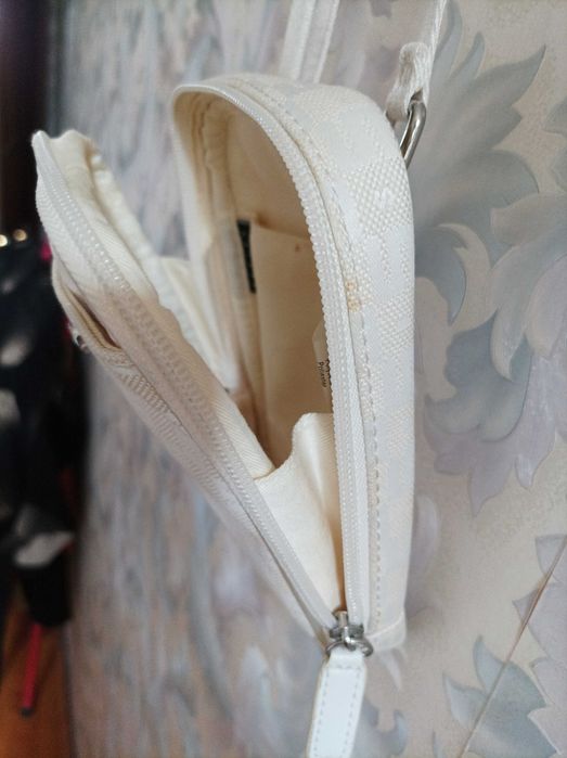 Сумка крос-боди, шопер і клатч жіночі