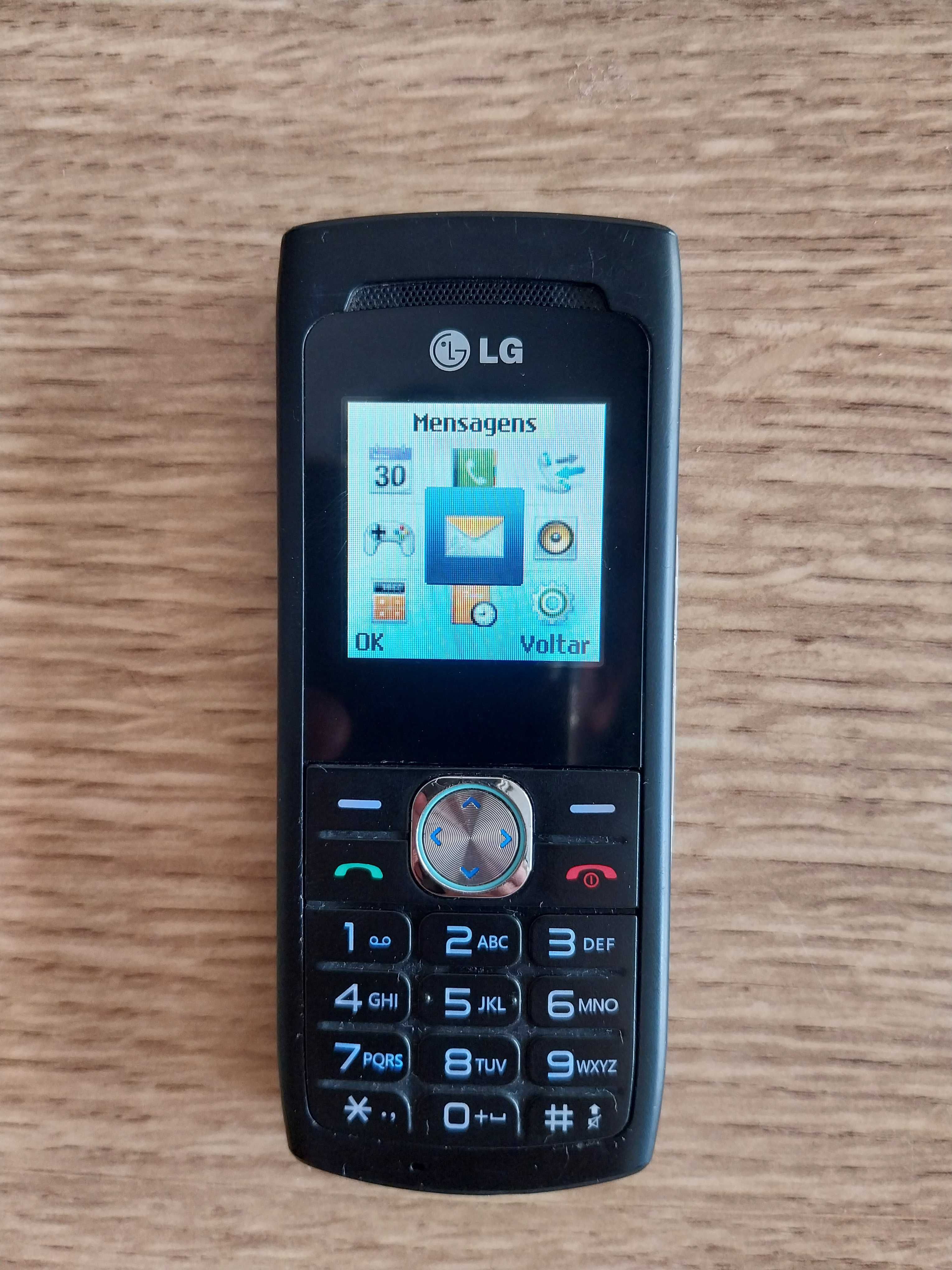 Telemóvel antigo LG