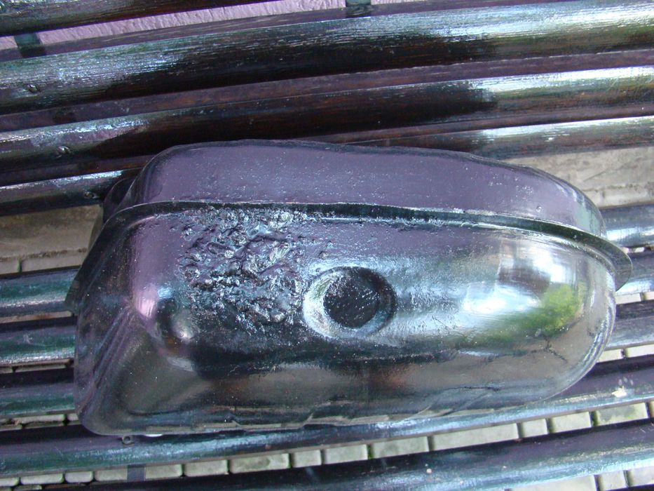 Бензобак автомобиля ВАЗ 2101-07.