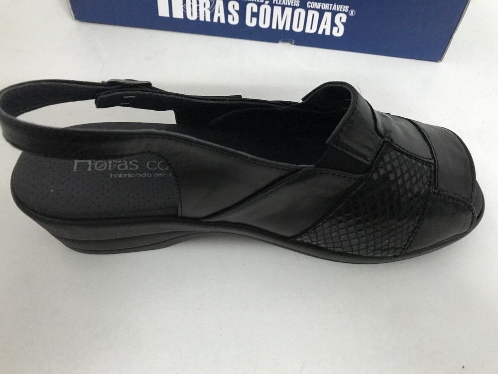 Saoatos de senhora em pele