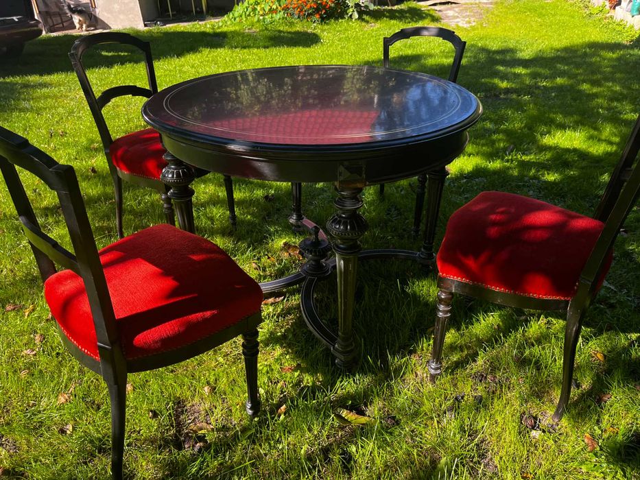 Stół okrągły z krzesłami w stylu Napoleońskim kawowy Antyk