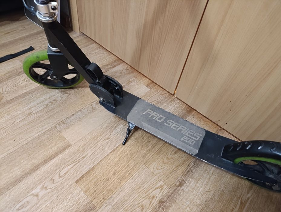 Самокат дитячий в хорошому стані