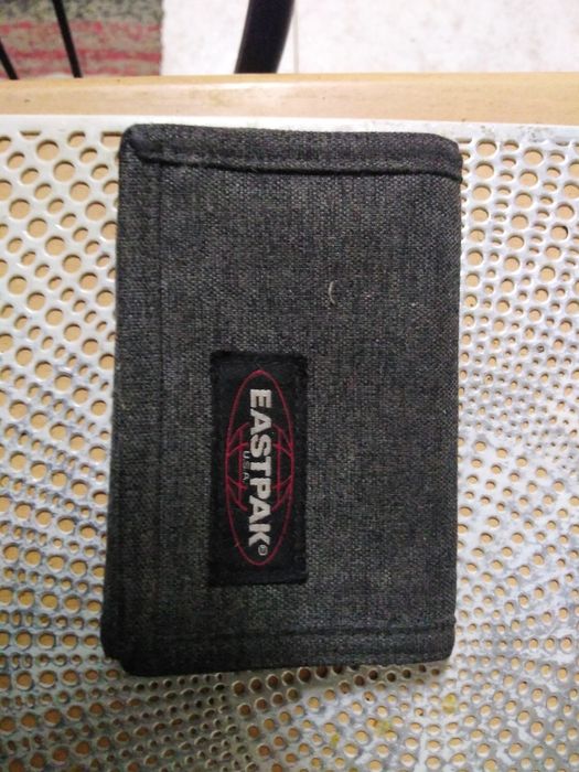 Carteira Eastpak