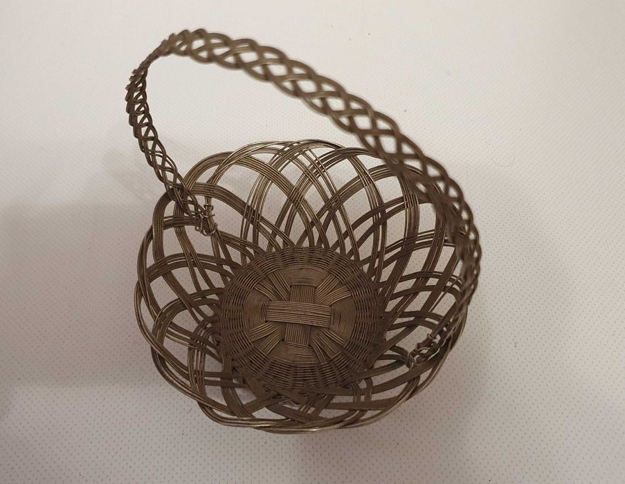 Linda Cesta em arame estanhado - Artesanato - Anos 60