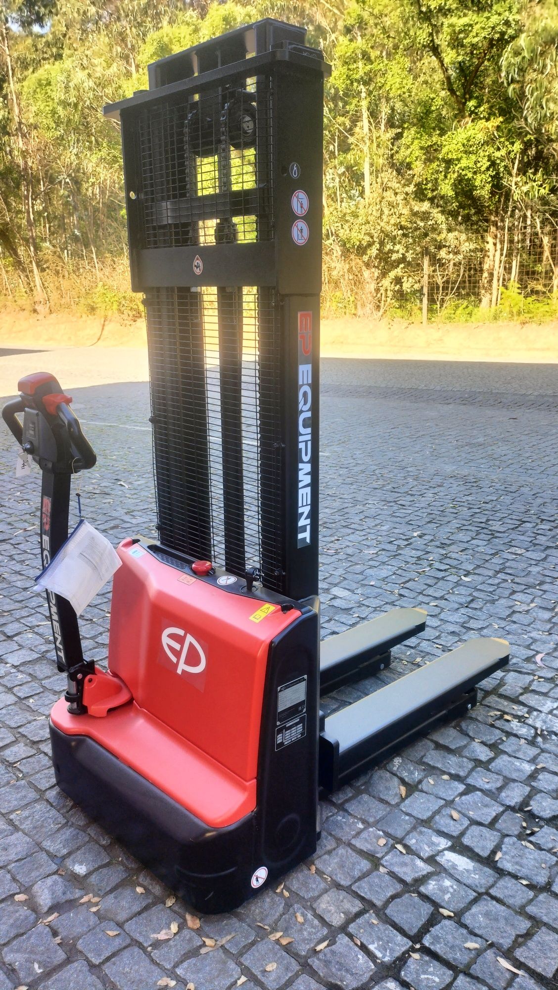 Empilhador , Porta Paletes , Stacker EP 1500kg , Elev.3,30mt , Novo