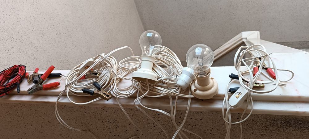 Cabos para bateria com lâmpadas 12 voltos