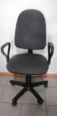 стул - кресло офисное