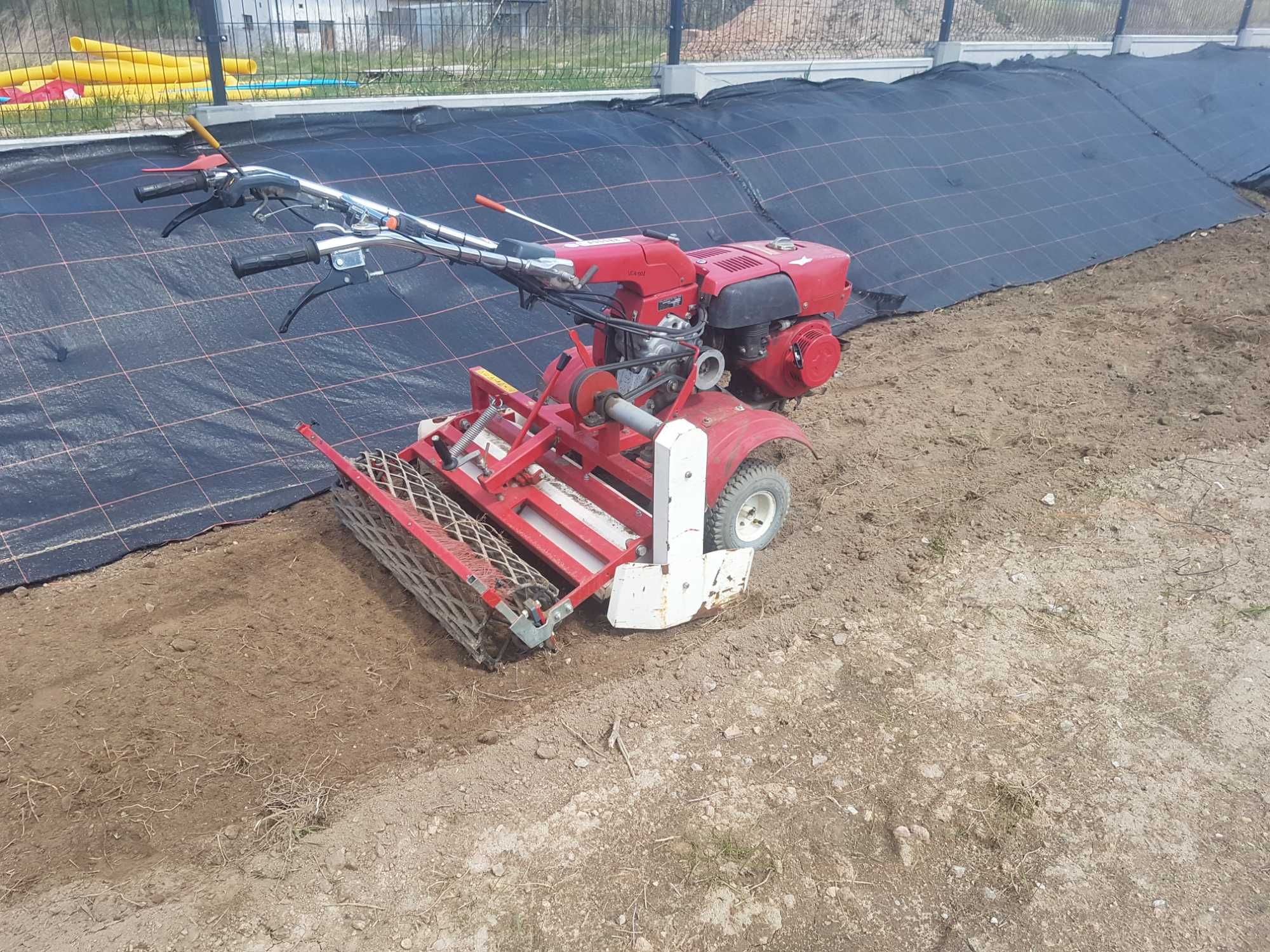 Równanie Terenu, Niwelacja Działki, Kamień Ziemia, Usługi Bobcat