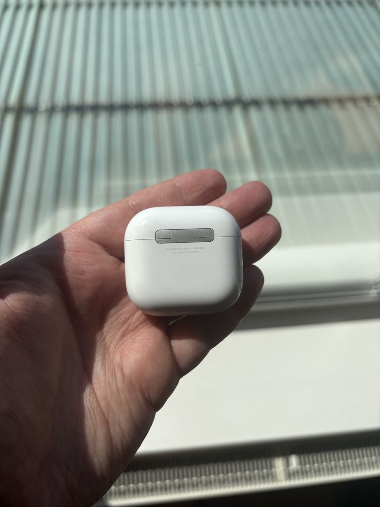 AirPods 4 оригінал