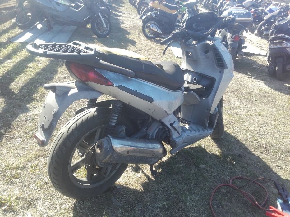 aprilia sportcity 125 silnik gaźnik koło felga tarcza lagi bak części