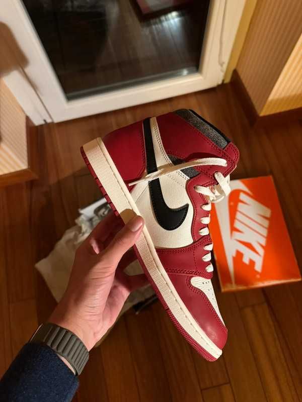 Jordan 1 Retro High OG Chicago Lost And Found R.40