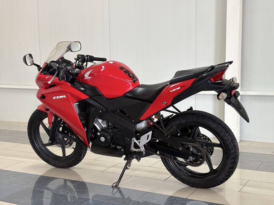Honda Cbr 125 Jc50 #Najnowszy model #5 sztuk CBR na miejscu