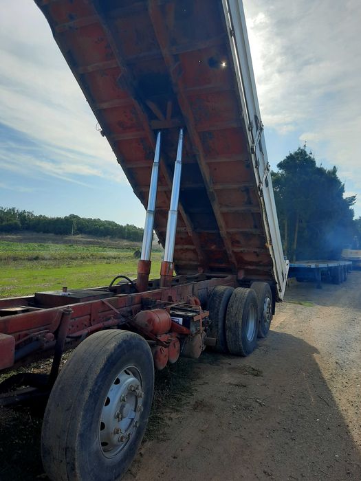 Scania 113 4 eixos basculante