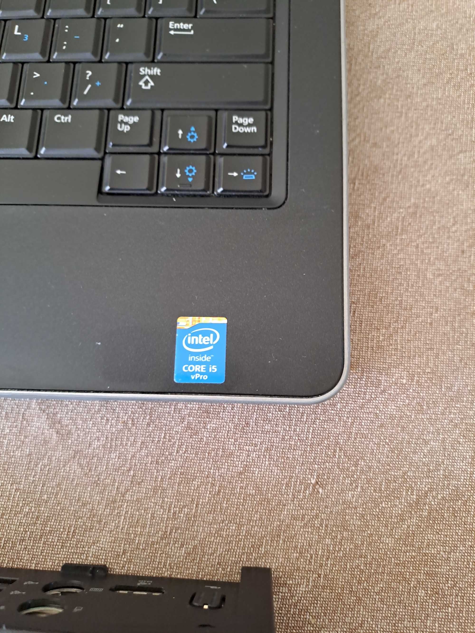 laptop Dell   latitude E 6440 + stacja robocza