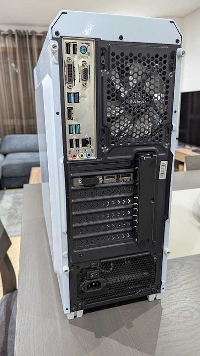 PC Gaming | Intel i5 + 16GB RAM + GTX 1050 Ti 4GB |