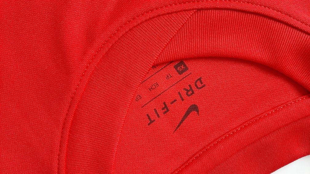 Nike piłkarska r.xs nowa koszulka