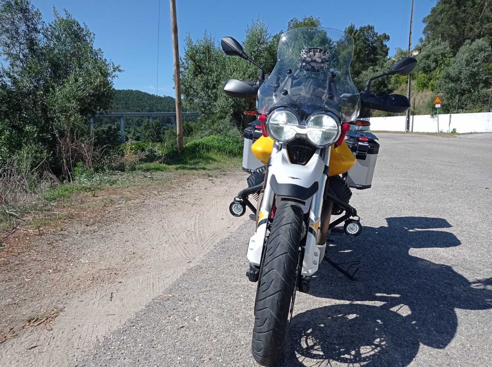 Moto Guzzi V85TT