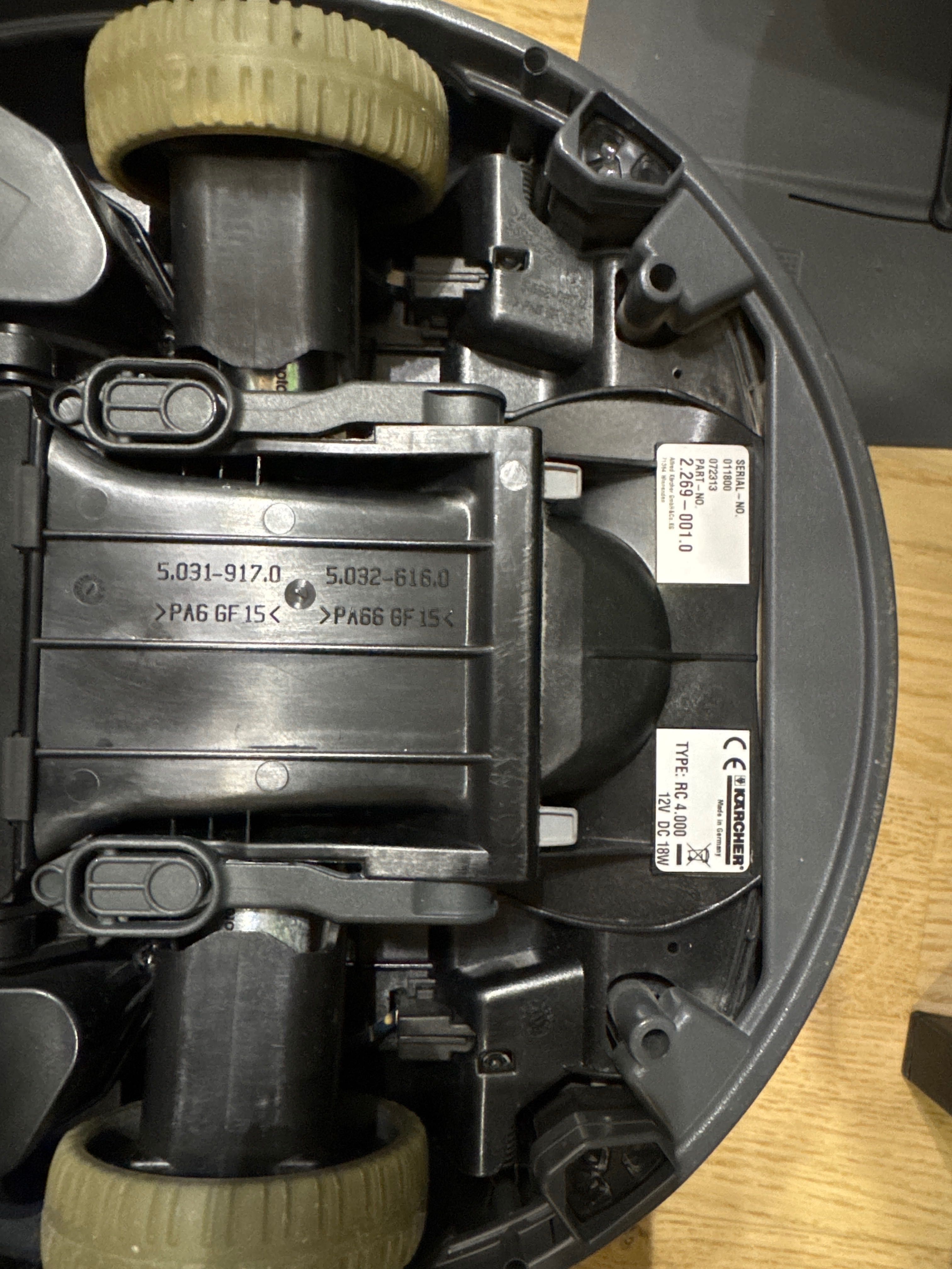 Робот-пылесос Karcher RC4000 + станция +мешки для мусора