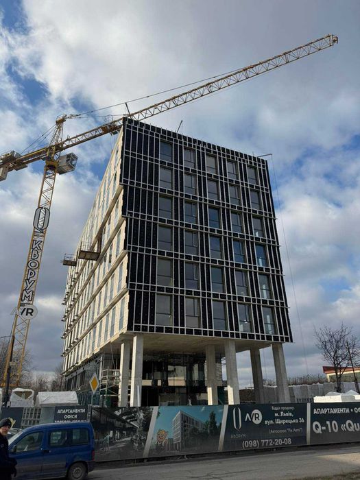 Продаж приміщень різної площі на перехресті Наукова Кульпарківська