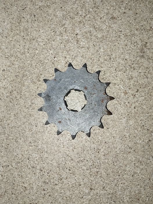 Зірка 15 зубів, 67 мм зовнішній діаметр