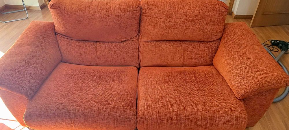 Dois sofás usados — 2 lugares + 3 lugares — Póvoa de Santa Iria