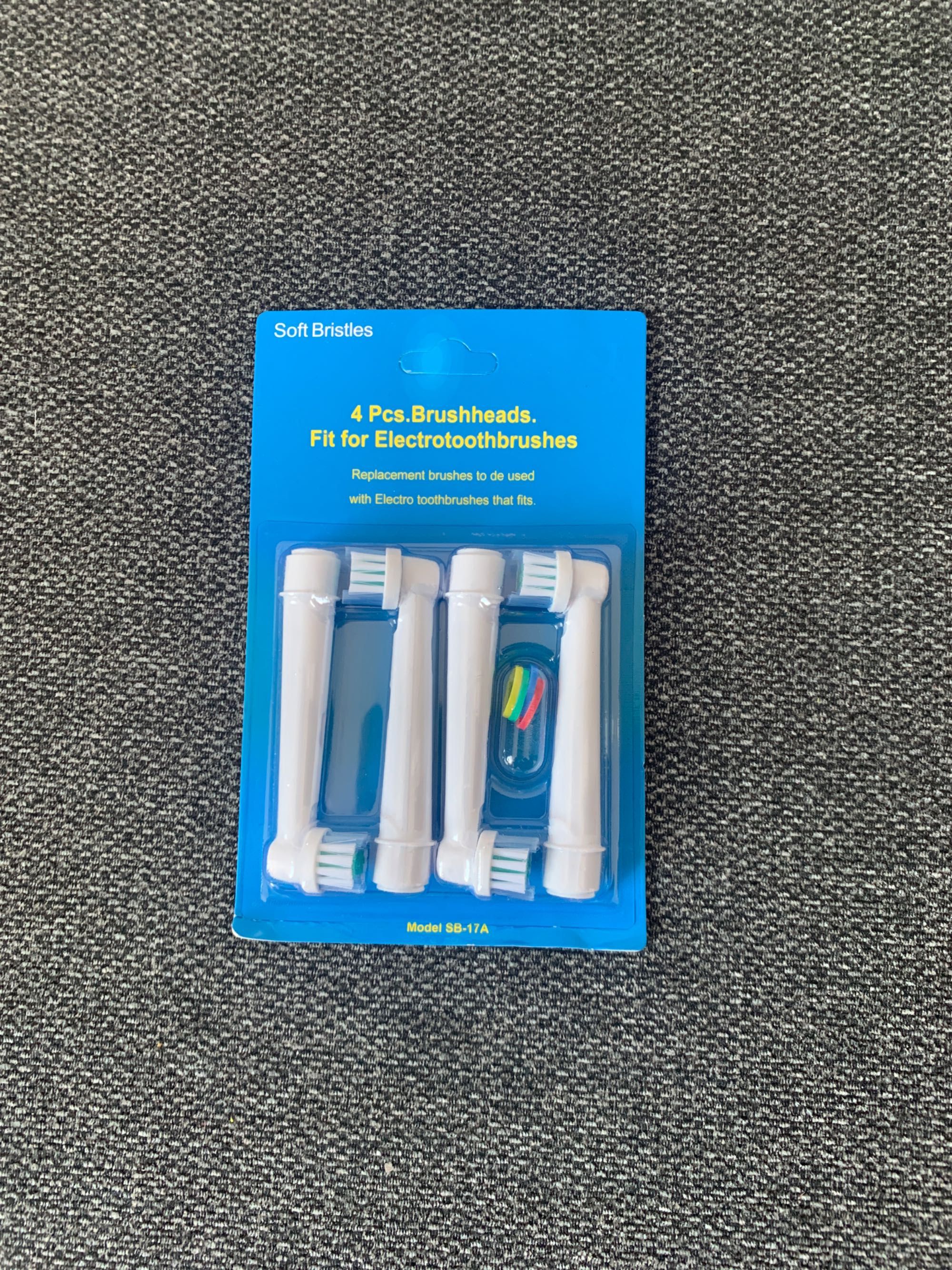 Змінні насадки для електричної зубної щітки Oral-B, комплект 4шт