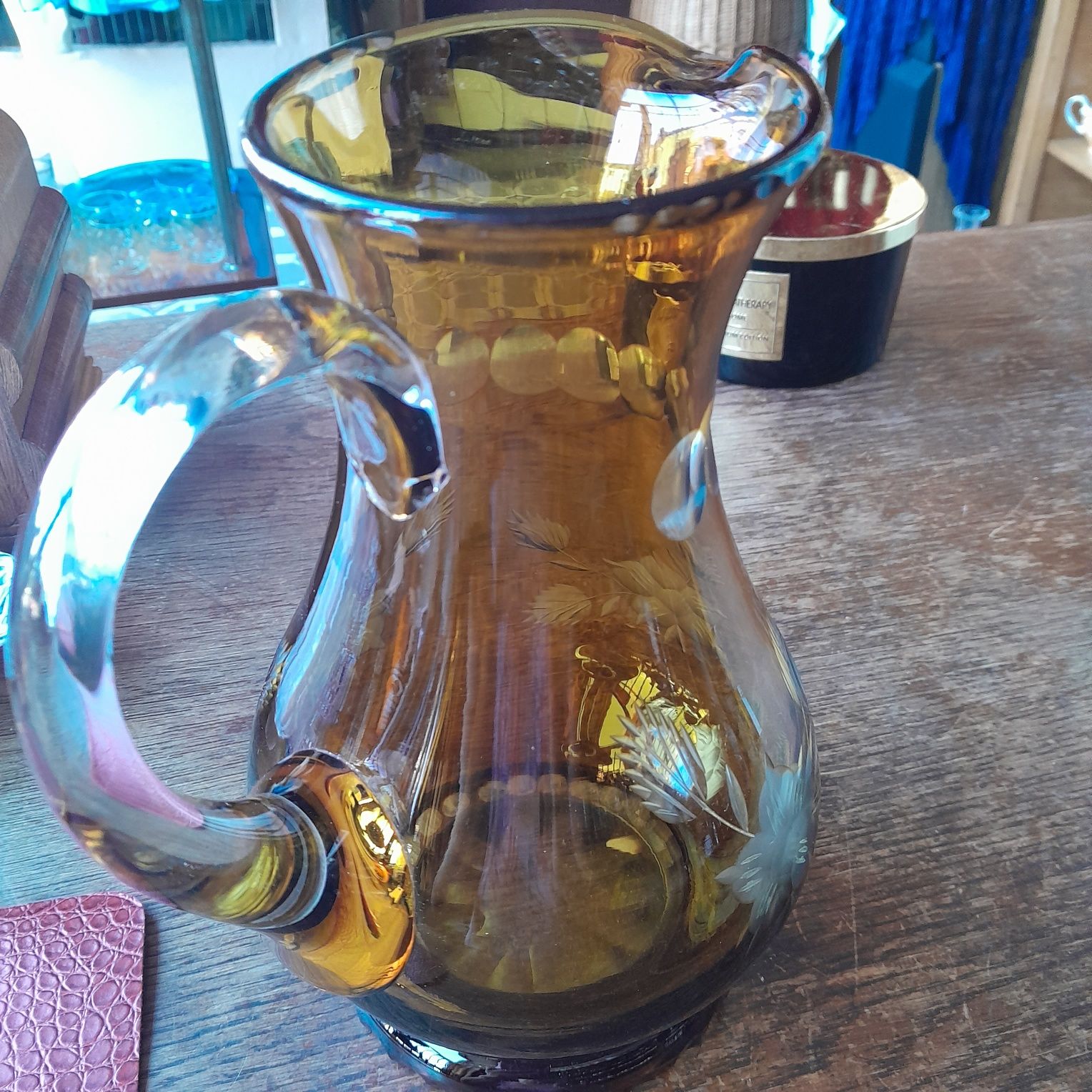 Krysztalowe dzbanki