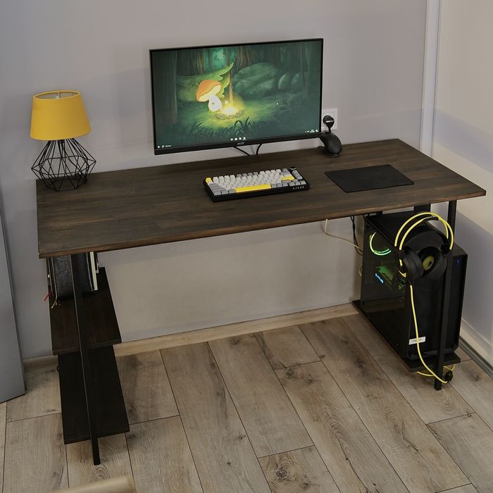 Стіл комп'ютерний