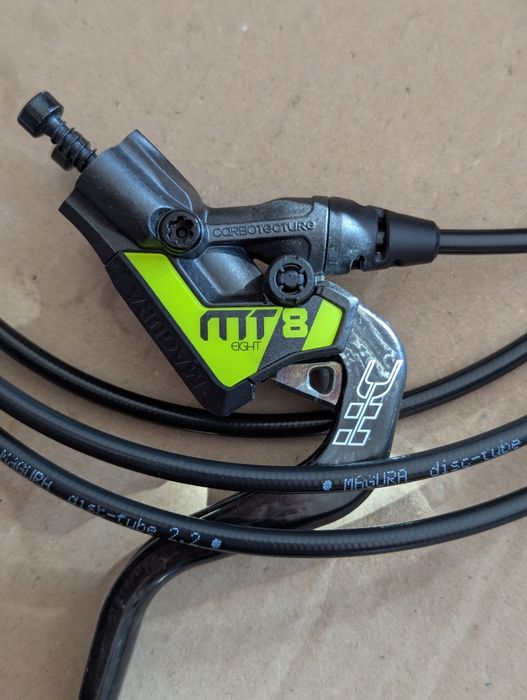 Hamulec Tarczowy MAGURA MT8 SL HC-Carbon 2 tłoczki 2200mm prawy, tył