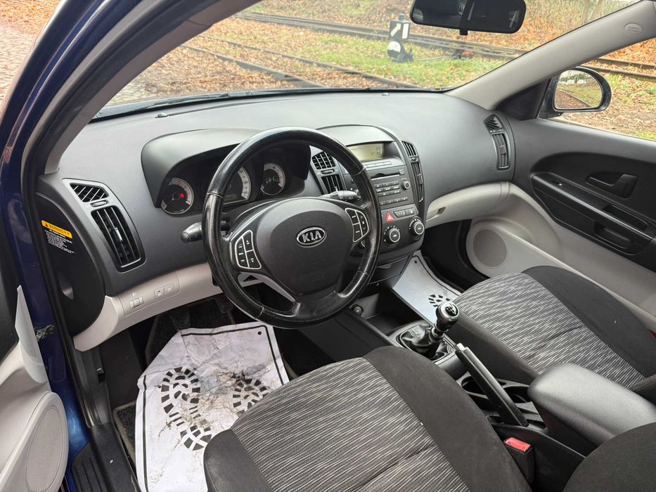 Kia Ceed 2009r 1.6 benzyna 126km 2009r z Niemiec