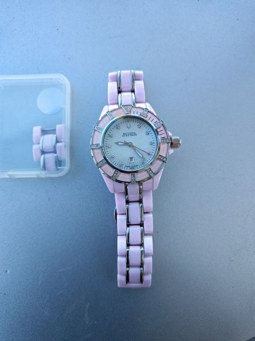 Часы  Bulova Acutron 28R14 Mirador Pink 50 Diamonds