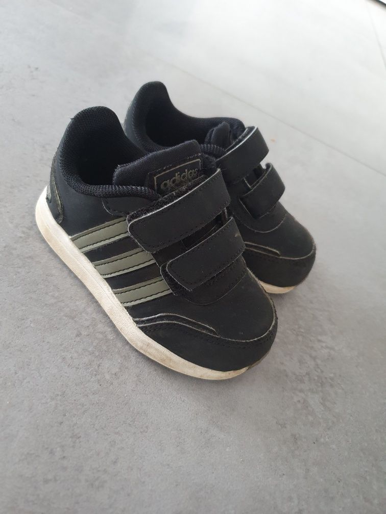 Buty adidas dla dziecka , adidasy dla dziecka