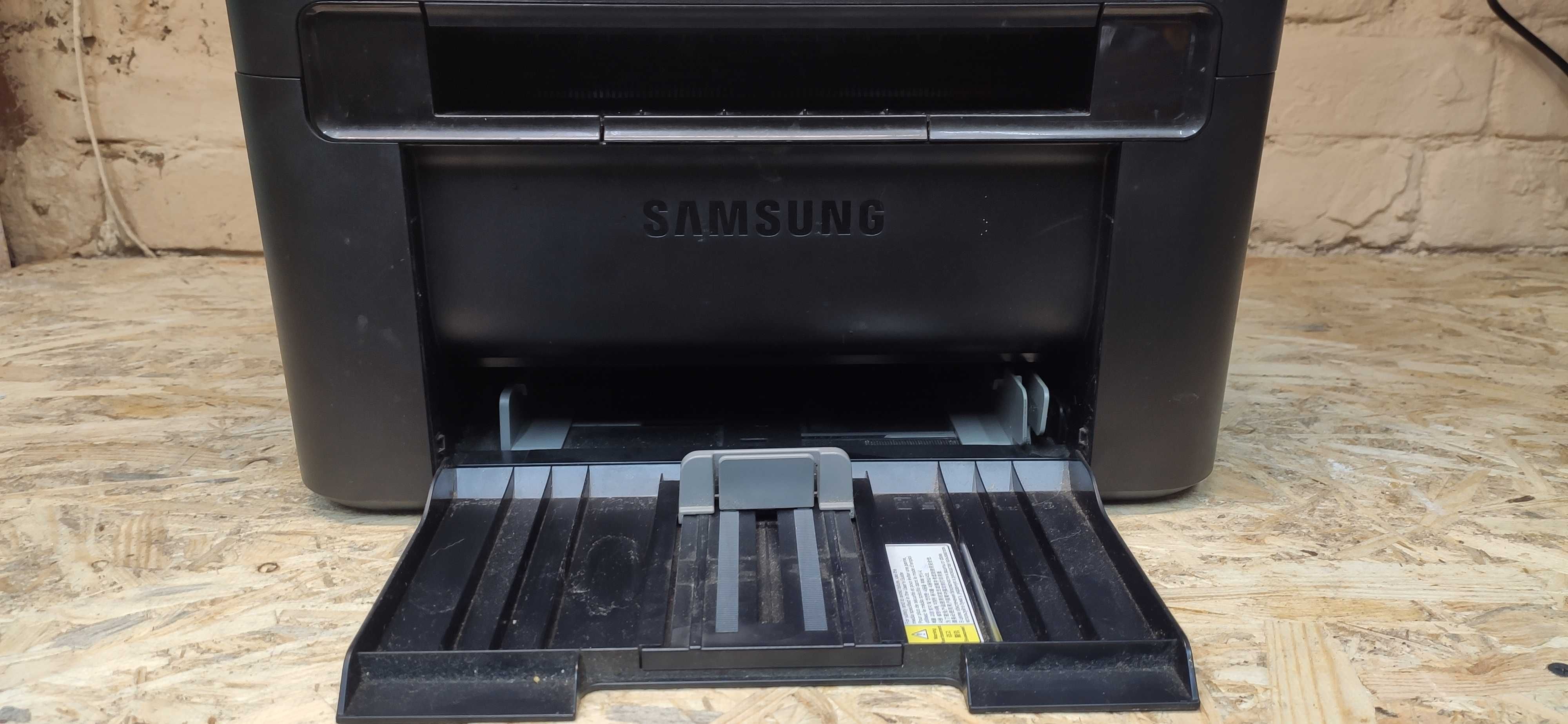 МФУ Samsung SCX-3205