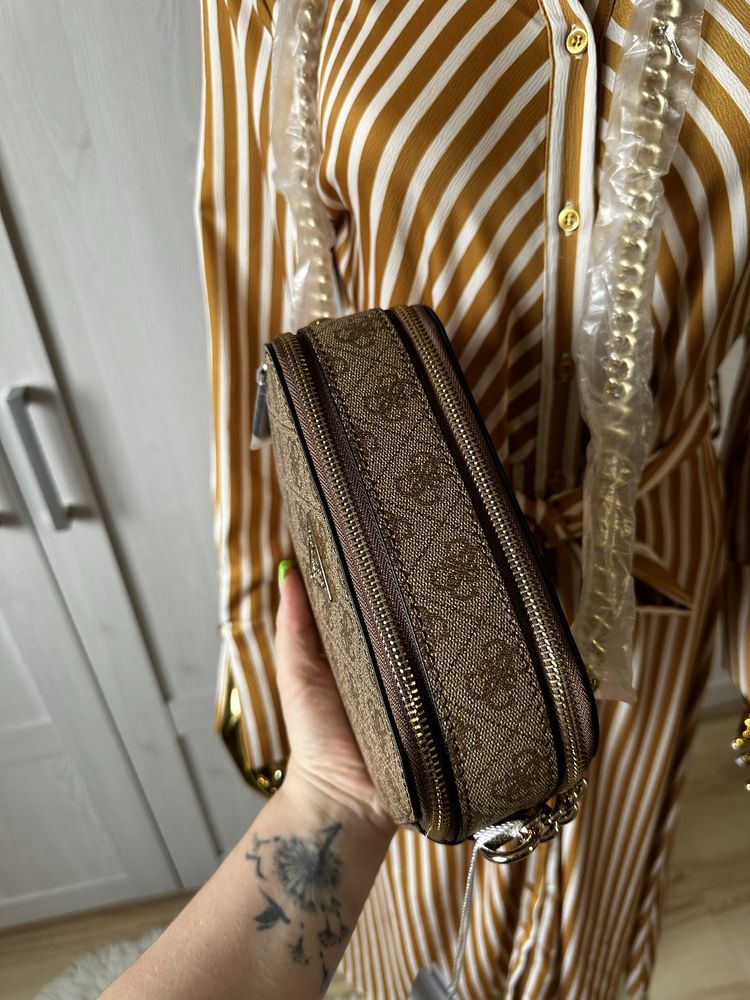 Guess monogram listonoszka torebka na ramoę