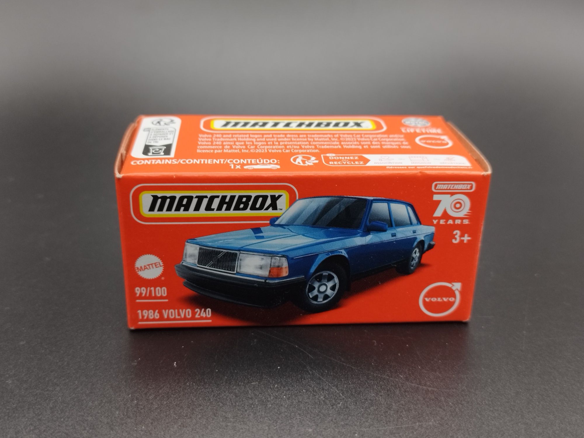 Matchbox 1986 Volvo 240 model nowy