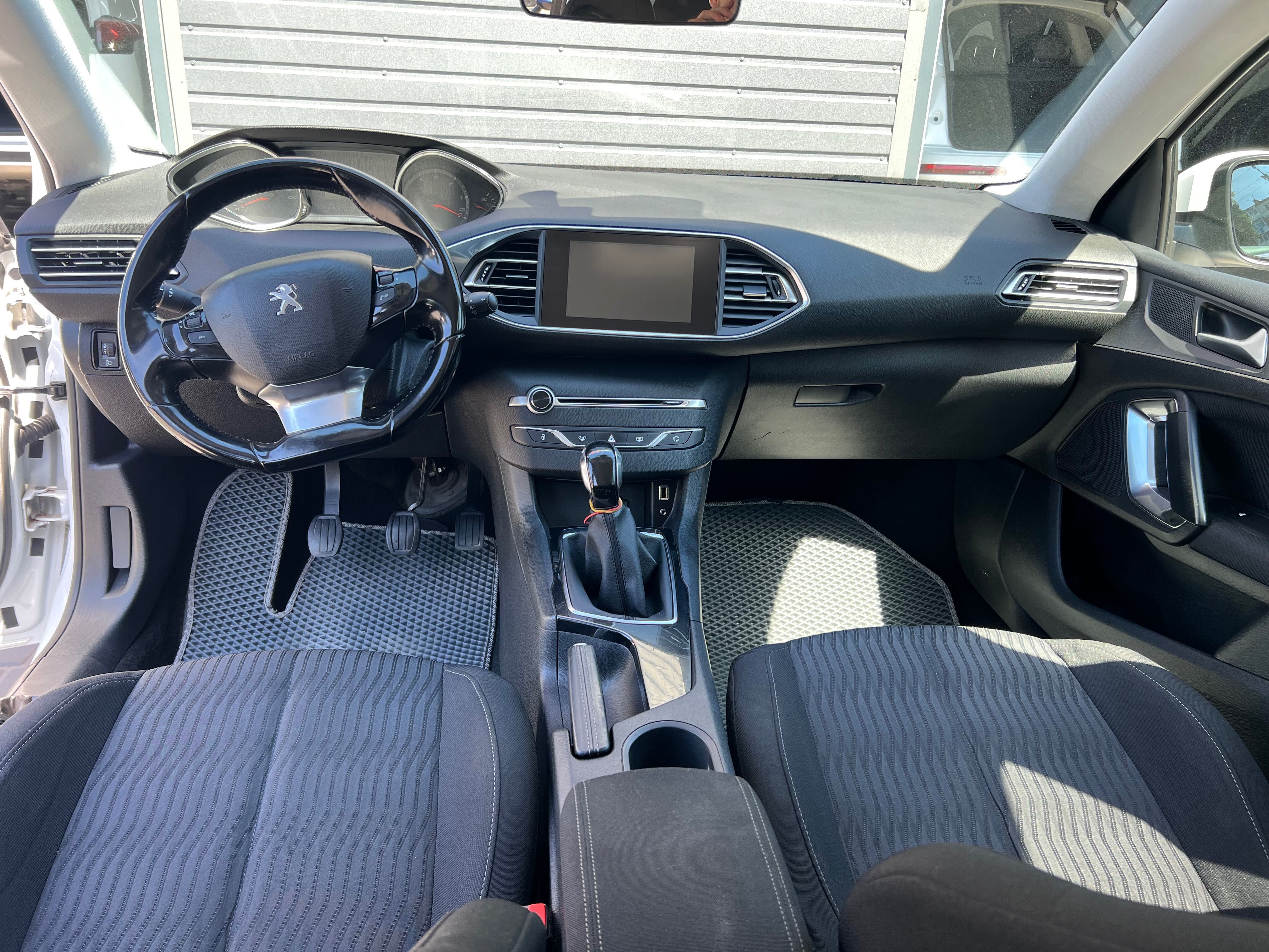 Peugeot 308 1.6TDi 2015