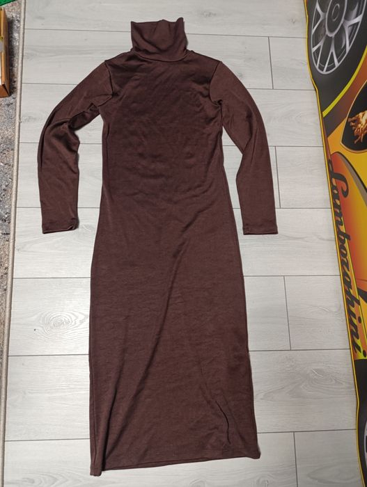 Сукні жіночі, плаття