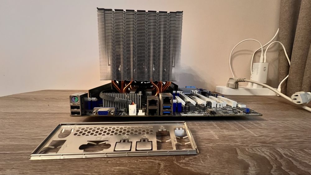 Серверна збірка 2х E5-2690 v3 12 ядер/24 потоки+64Gb+ 2башні