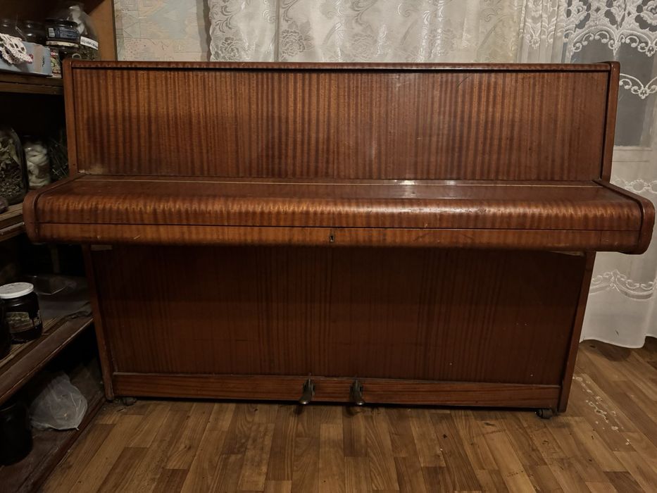 Піаніно Geyer бв