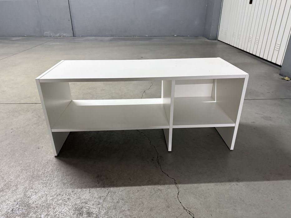 Movel tv branco baggebo