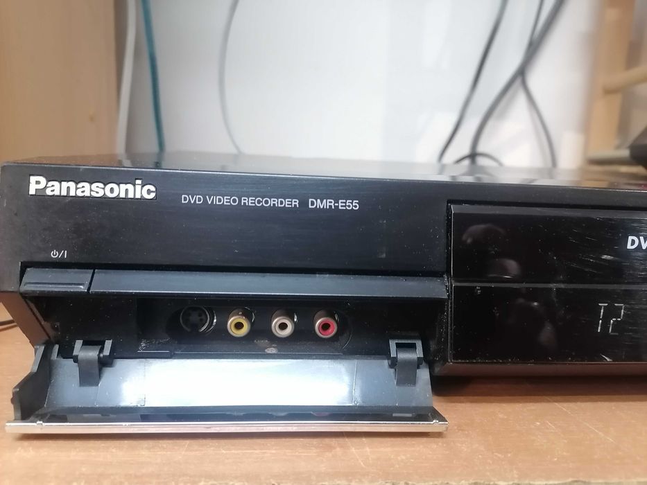 Nagrywarka Panasonic DMR-E55  PILOT DVD Recorder