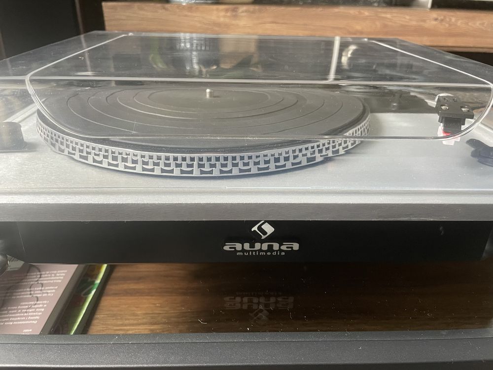 Gramofon Auna + 12 płyt