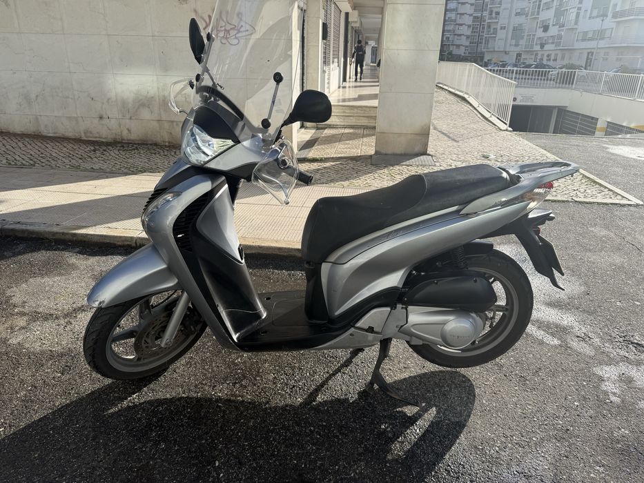 Honda Sh125i com um só dono
