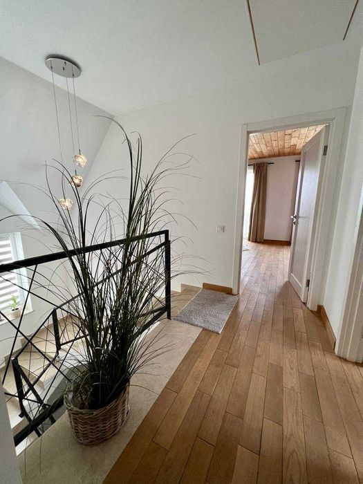 Продаж 2-поверхового будинку в Сололнці