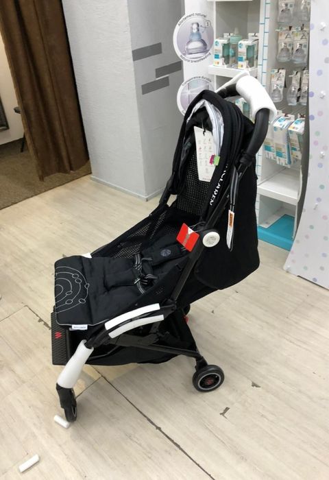 Коляска Maclaren Atom