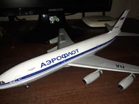Модель самолёта Ил-86 в масштабе 1:144