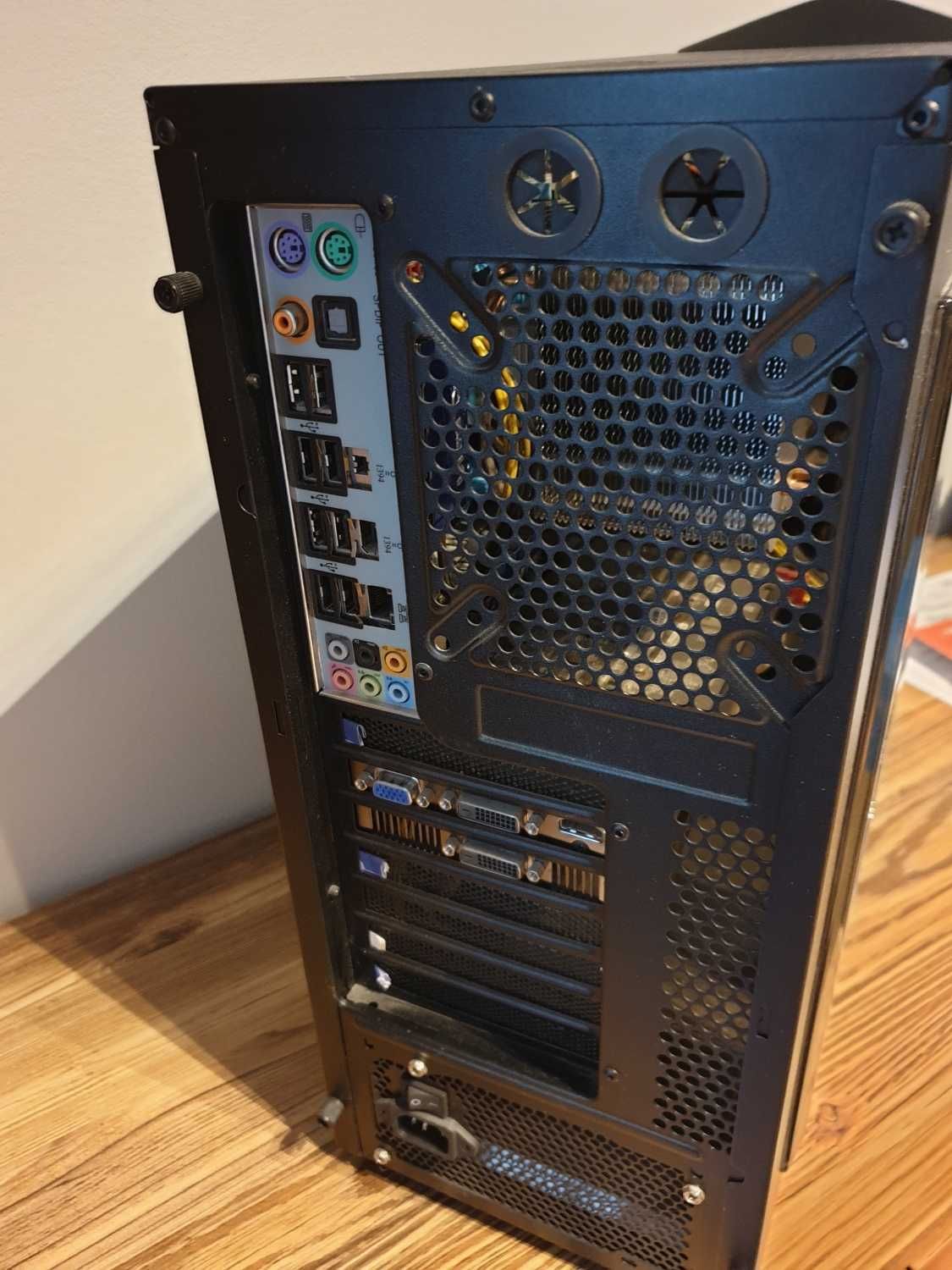 Komputer PC, Gigabyte, Phenom X3, GTX 650, 4GB DDR3, AM3, NZXT