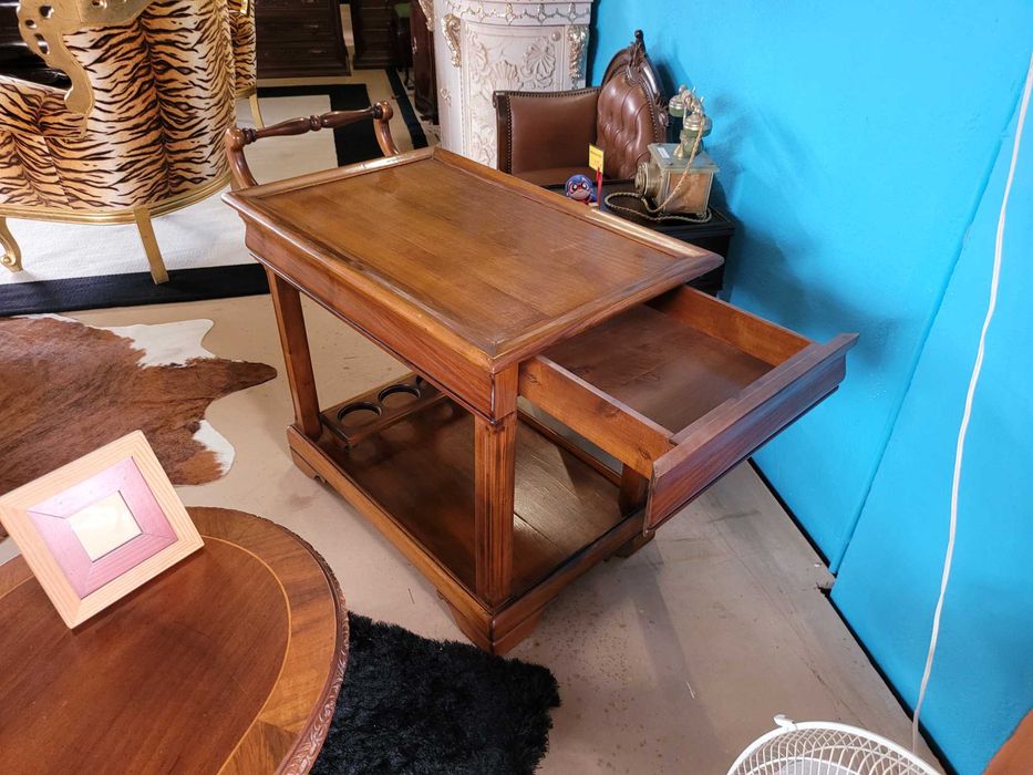 Carrinho bar em madeira - Muito bom estado geral